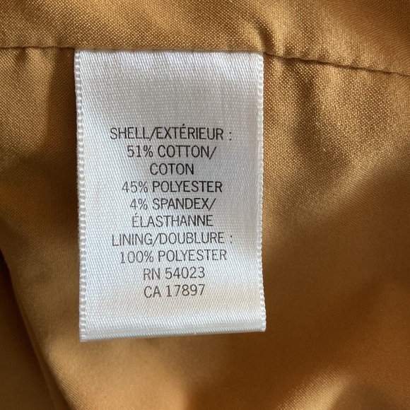 Banana Republic size 6, gold skirt with belt - Picture 8 of 11